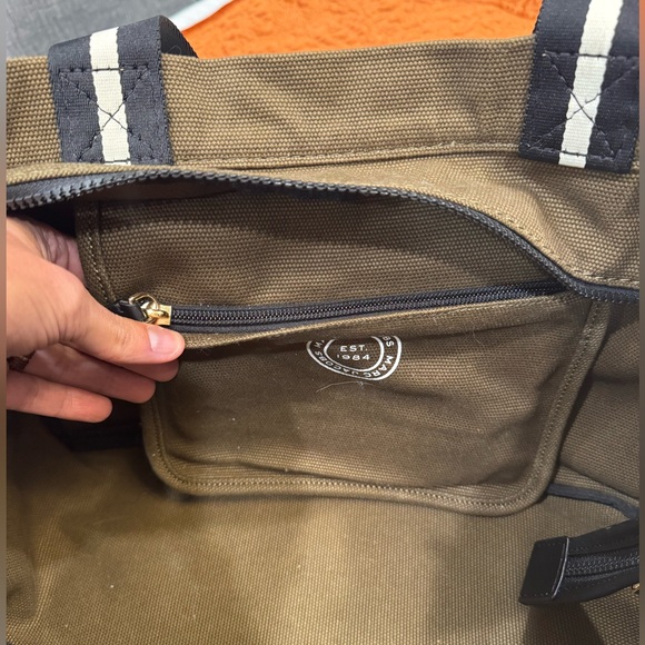 Marc Jacobs Medium Canvas Tote - Picture 5 of 10